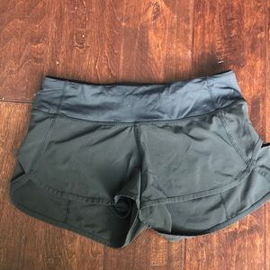 LuluLemon “Speed” Short 2.5 inches